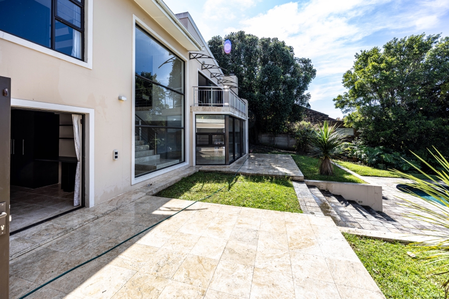 4 Bedroom Property for Sale in Beacon Bay Eastern Cape